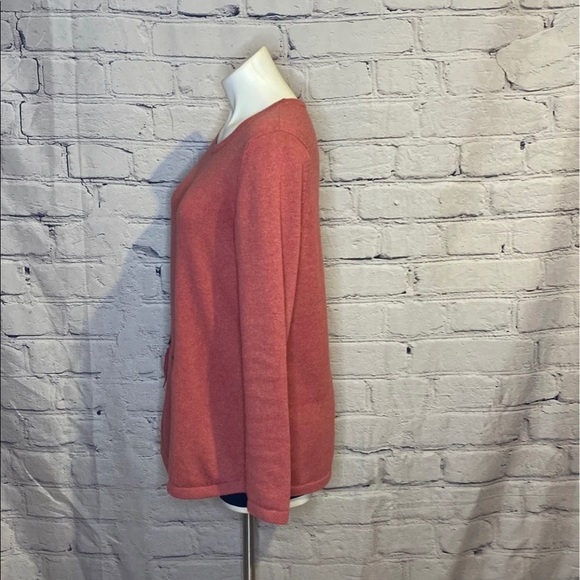 Comfy pullover sweater with front pocket - Picture 2 of 7